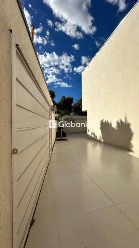 Casa 3 quartos à venda Ibituruna 130m² Montes Claros MG: 