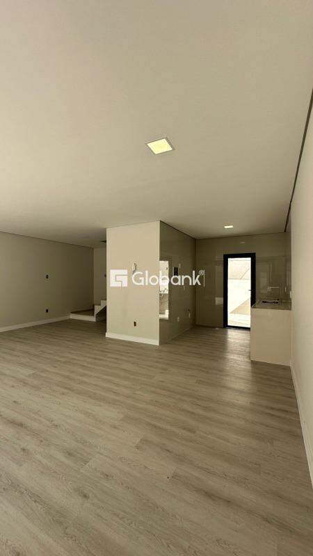 Casa 3 quartos à venda Ibituruna 130m² Montes Claros MG: 