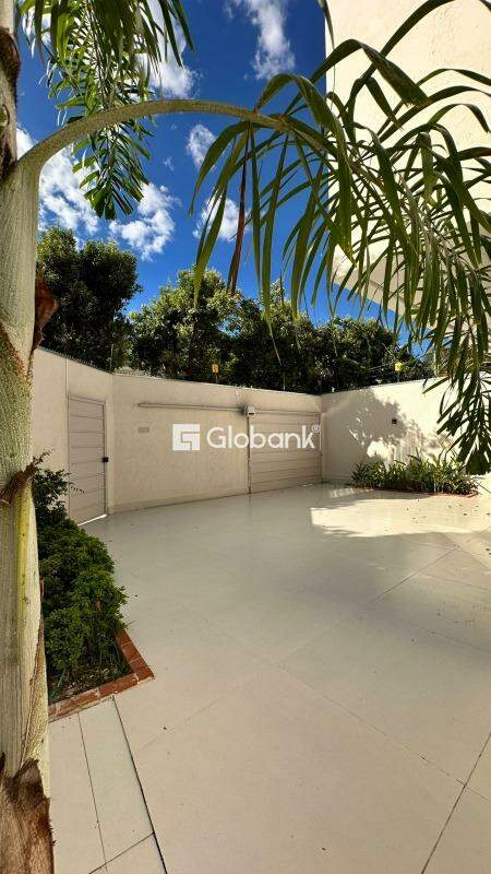 Casa 3 quartos à venda Ibituruna 130m² Montes Claros MG: 