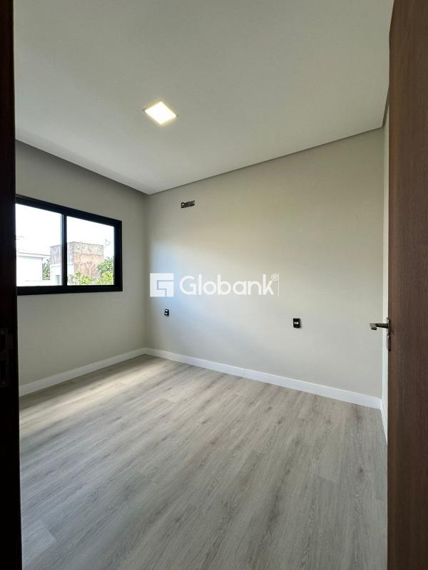 Casa 3 quartos à venda Ibituruna 130m² Montes Claros MG: 