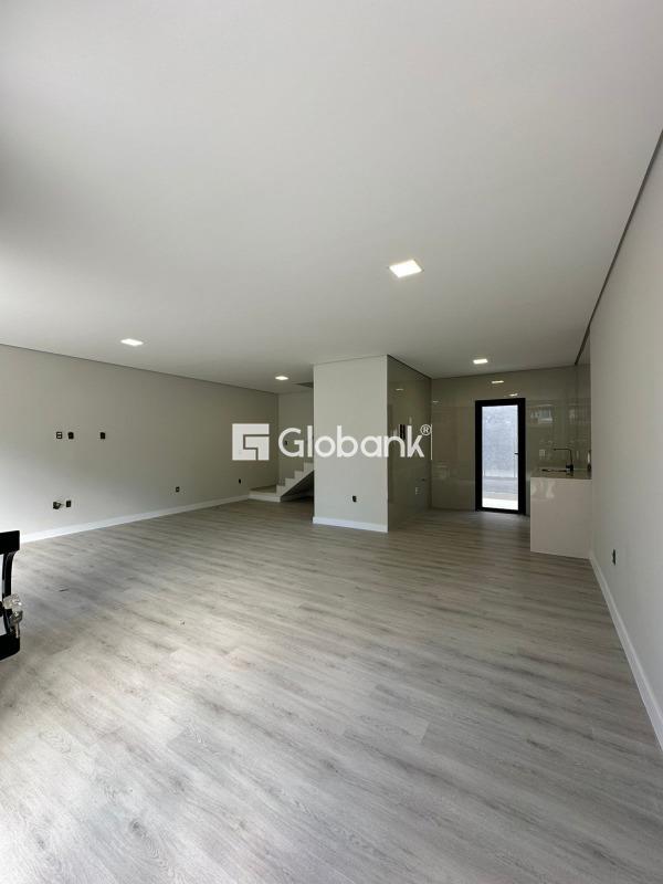 Casa 3 quartos à venda Ibituruna 130m² Montes Claros MG: 