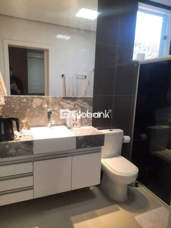 Casa 3 quartos à venda Morada do Sol 270m² Montes Claros MG: Su te | Foto_migracao | 7