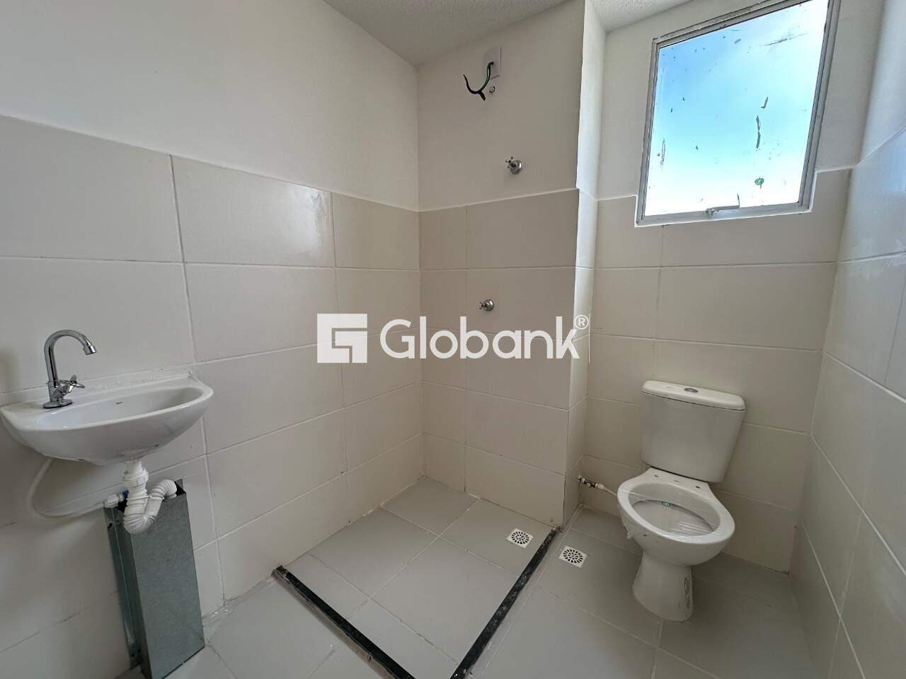 Apartamento 2 quartos para aluguel Residencial Sul Ipês 45m² Montes Claros MG: Banheiro Social