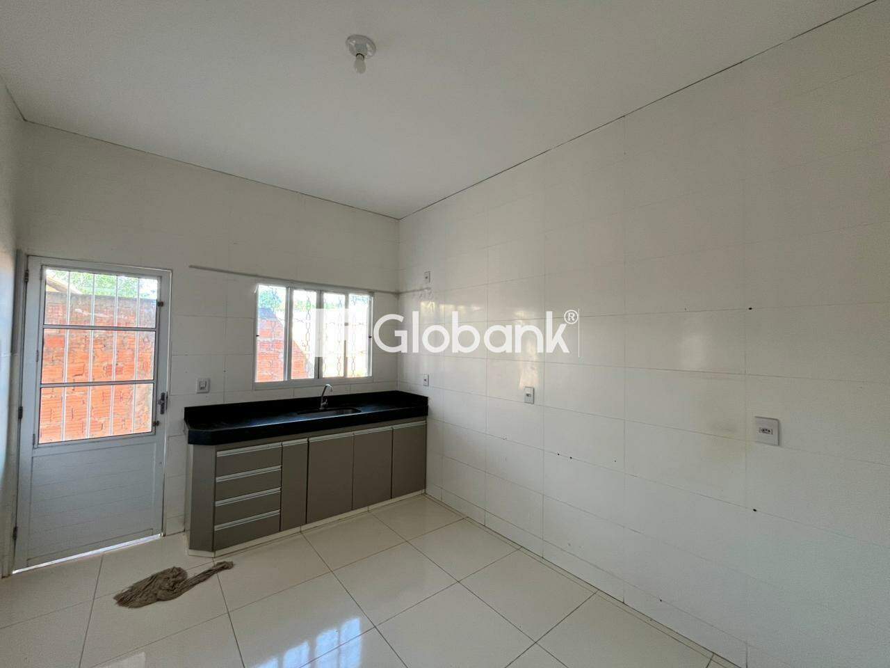 Casa 3 quartos à venda Distrito Industrial 102m² Montes Claros MG: