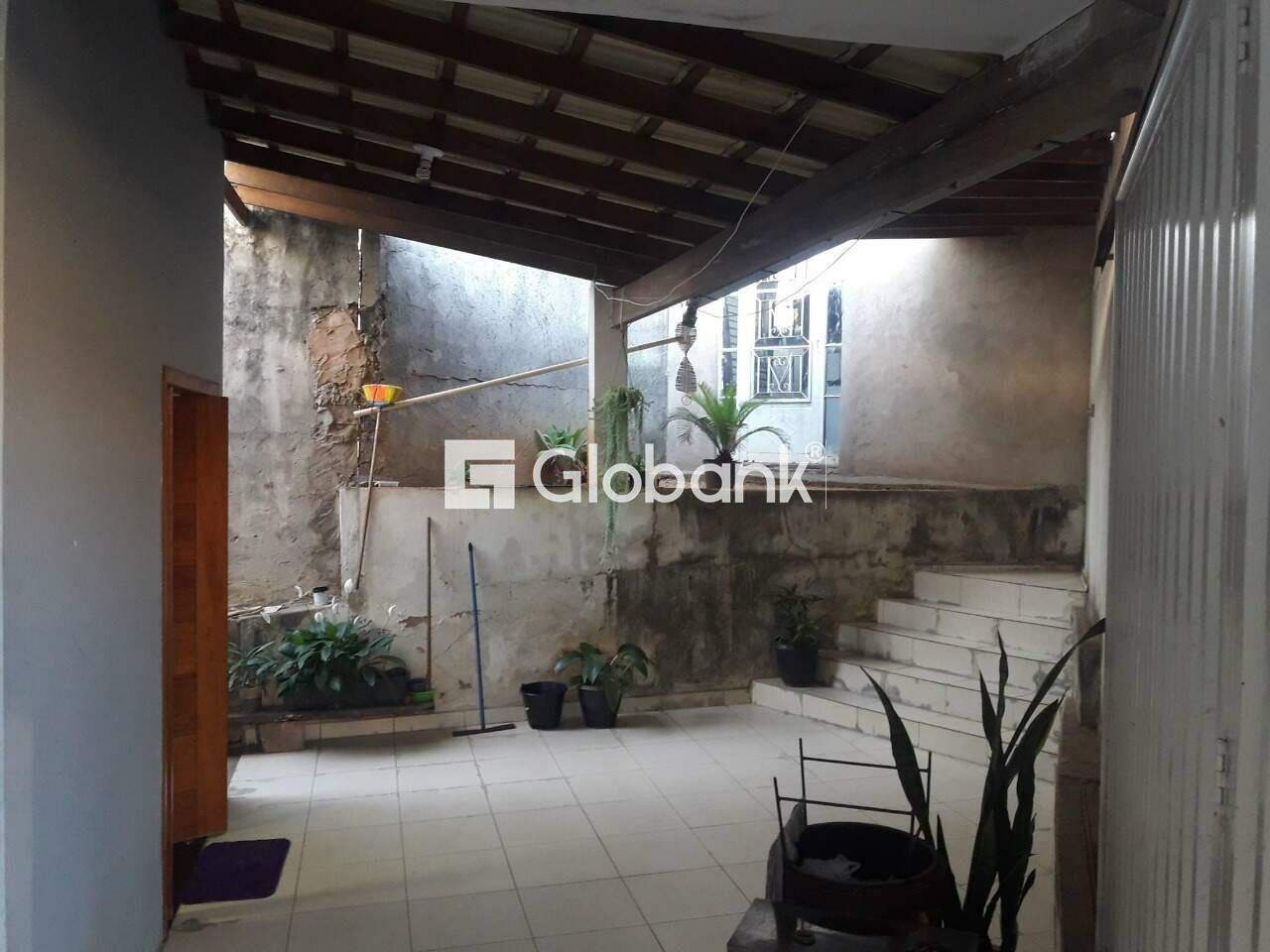 Casa 3 quartos à venda Nova Morada 130m² Montes Claros MG: ponto comercial