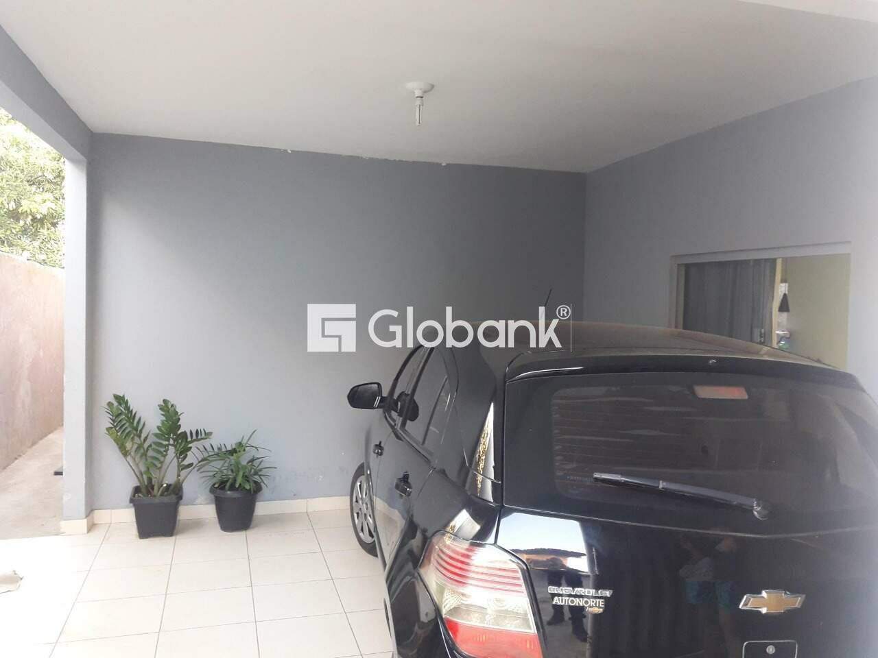 Casa 3 quartos à venda Nova Morada 130m² Montes Claros MG: 1 vaga de garagem