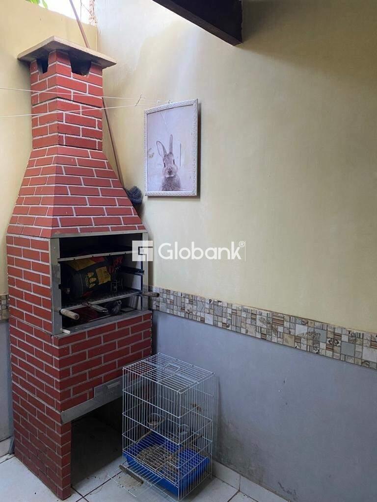 Casa 2 quartos à venda Conjunto Residencial JK 86m² Montes Claros MG: rea gourmet