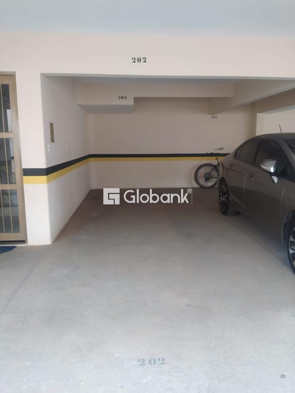 Apartamento 3 quartos à venda Cidade Nova 100m² Montes Claros MG: Vaga de garagem