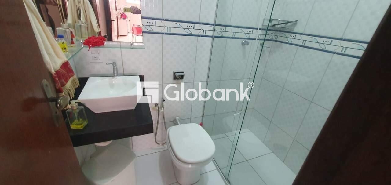 Casa 4 quartos à venda Planalto 280m² Montes Claros MG: 