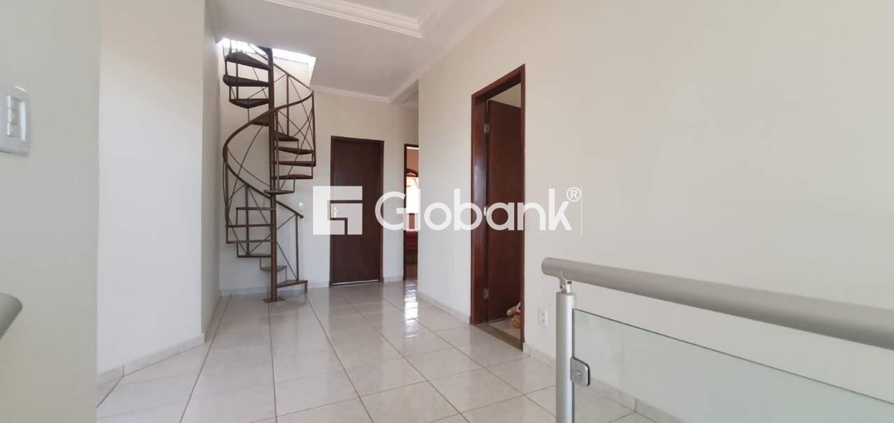 Casa 4 quartos à venda Planalto 280m² Montes Claros MG: 