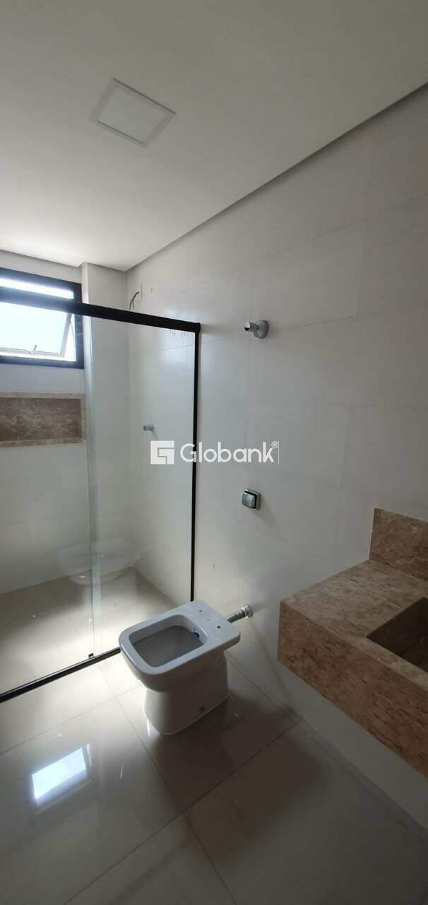 Apartamento 3 quartos à venda Morada do Sol 0m² Montes Claros MG: Banheiro
