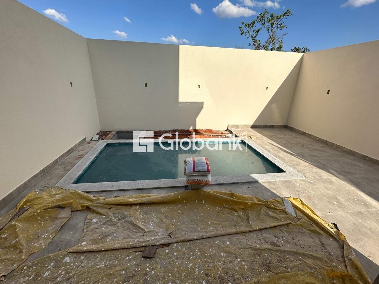 Casa 3 quartos à venda Ibituruna 145m² Montes Claros MG: Piscina