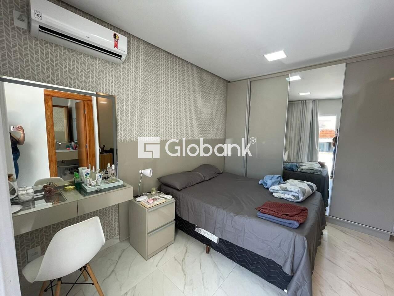 Casa 3 quartos à venda Sapucaia 180m² Montes Claros MG: suite