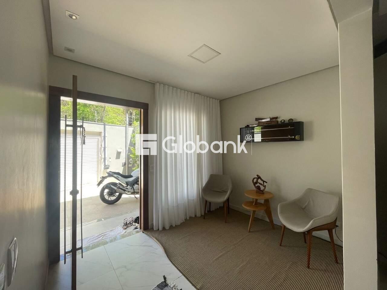 Casa 3 quartos à venda Sapucaia 180m² Montes Claros MG: Sala