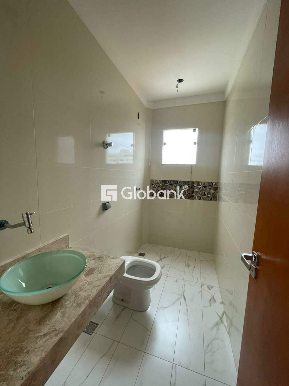 Cobertura 3 quartos à venda Major Prates 150m² Montes Claros MG: Banheiro social