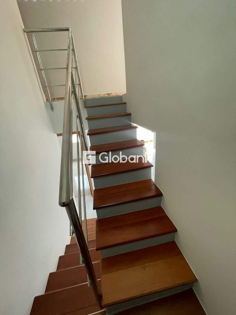 Cobertura 3 quartos à venda Major Prates 150m² Montes Claros MG: Escada