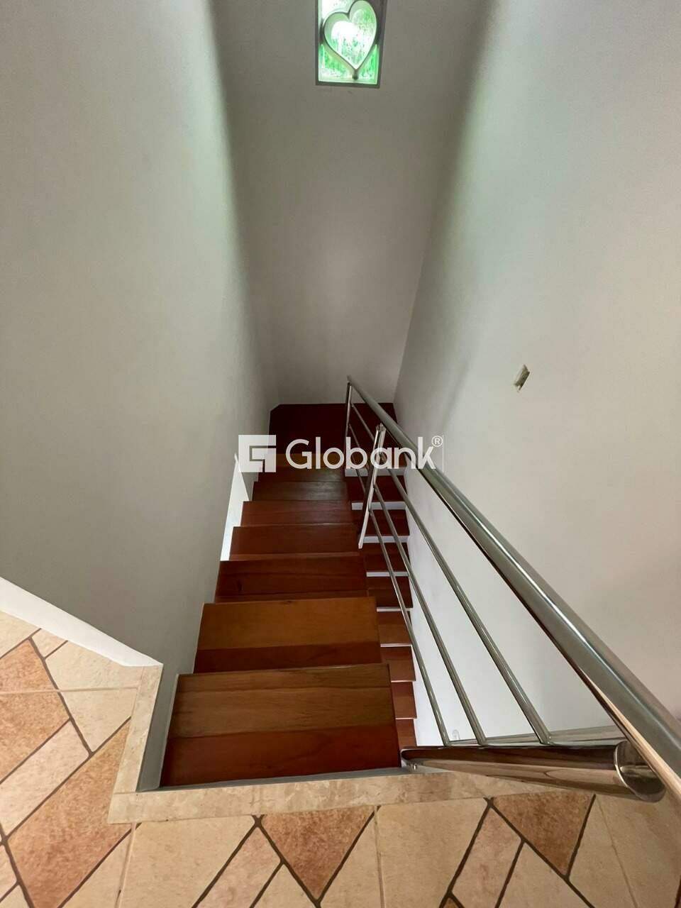 Cobertura 3 quartos à venda Major Prates 150m² Montes Claros MG: Escada