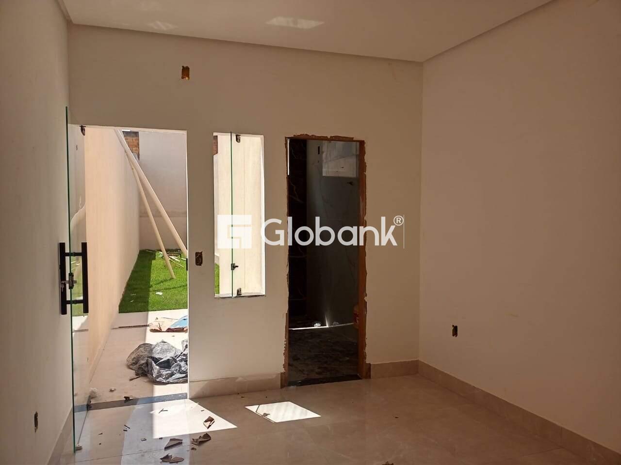 Casa 2 quartos à venda Interlagos 55m² Montes Claros MG: quarto su te