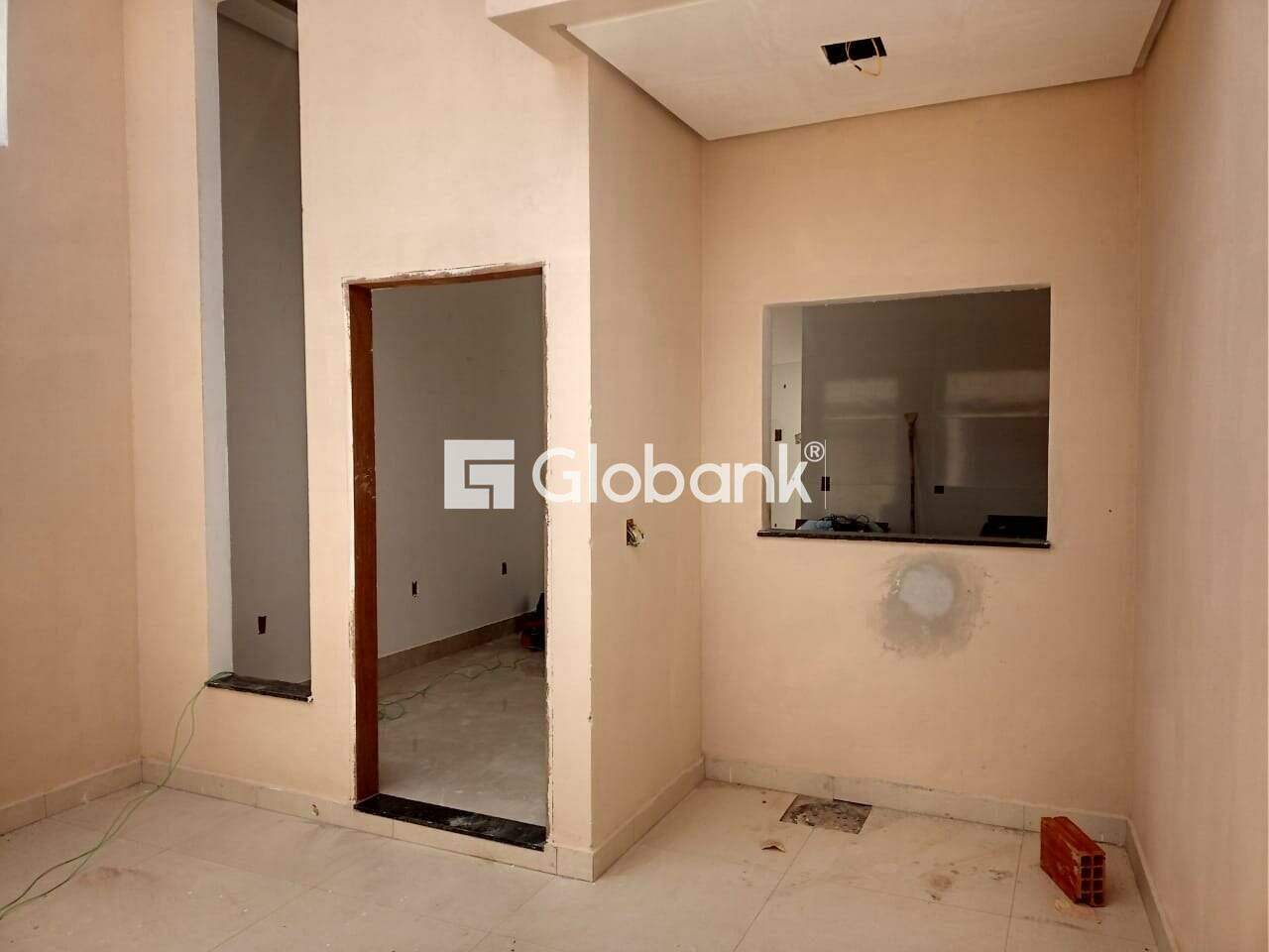 Casa 2 quartos à venda Interlagos 55m² Montes Claros MG: fachada frente