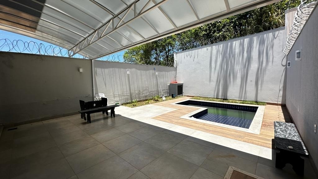 Casa 3 quartos para aluguel Ibituruna 583,43m² Montes Claros MG: 