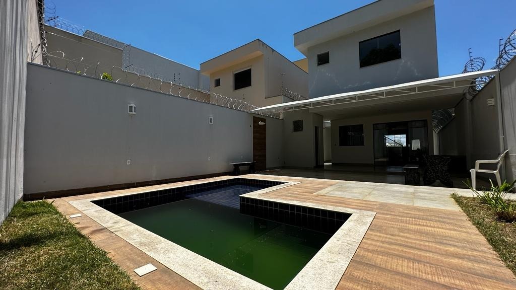 Casa 3 quartos para aluguel Ibituruna 583,43m² Montes Claros MG: 