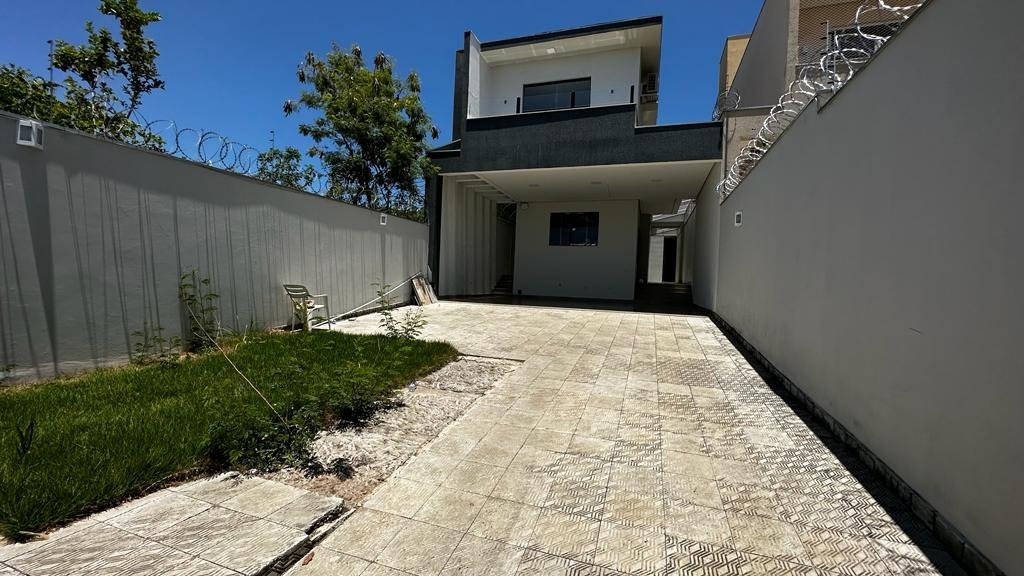 Casa 3 quartos para aluguel Ibituruna 583,43m² Montes Claros MG: 