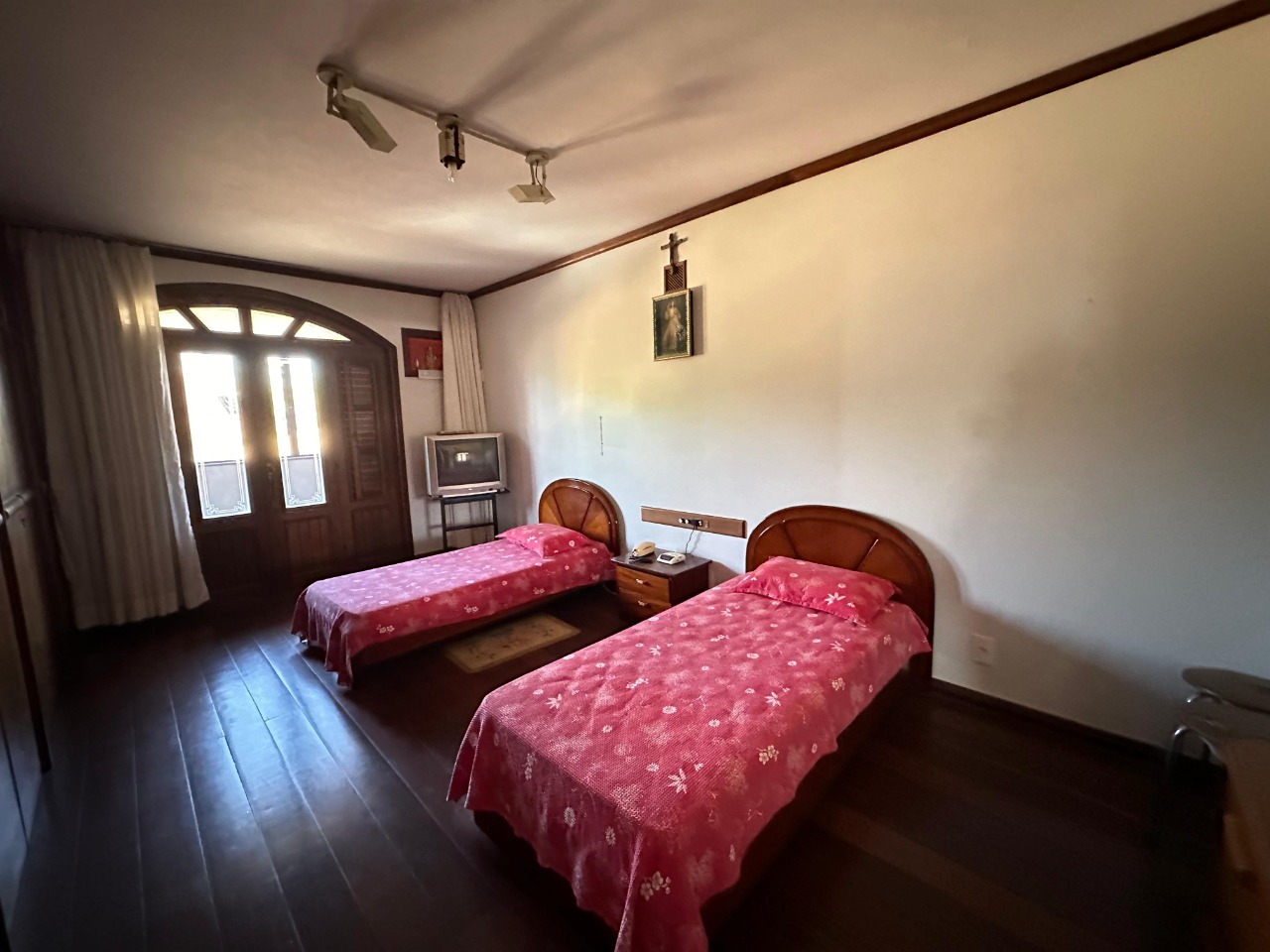 Casa 5 quartos para aluguel Jardim São Luiz 650m² Montes Claros MG: Quarto 4