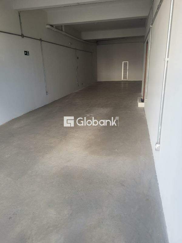 Ponto comercial para aluguel São José 75m² Montes Claros MG: 