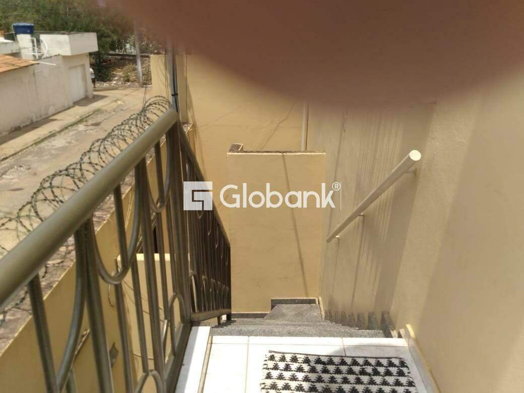 Casa 8 quartos à venda Vila Luiza 100m² Montes Claros MG: 