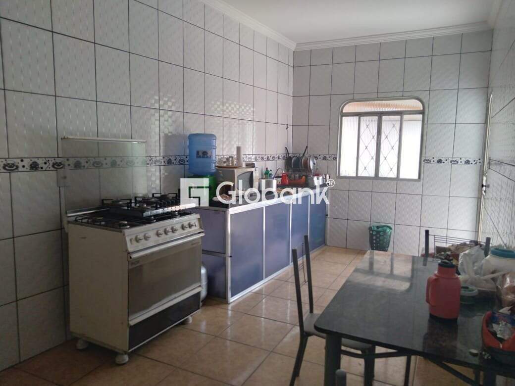 Casa 8 quartos à venda Vila Luiza 100m² Montes Claros MG: 