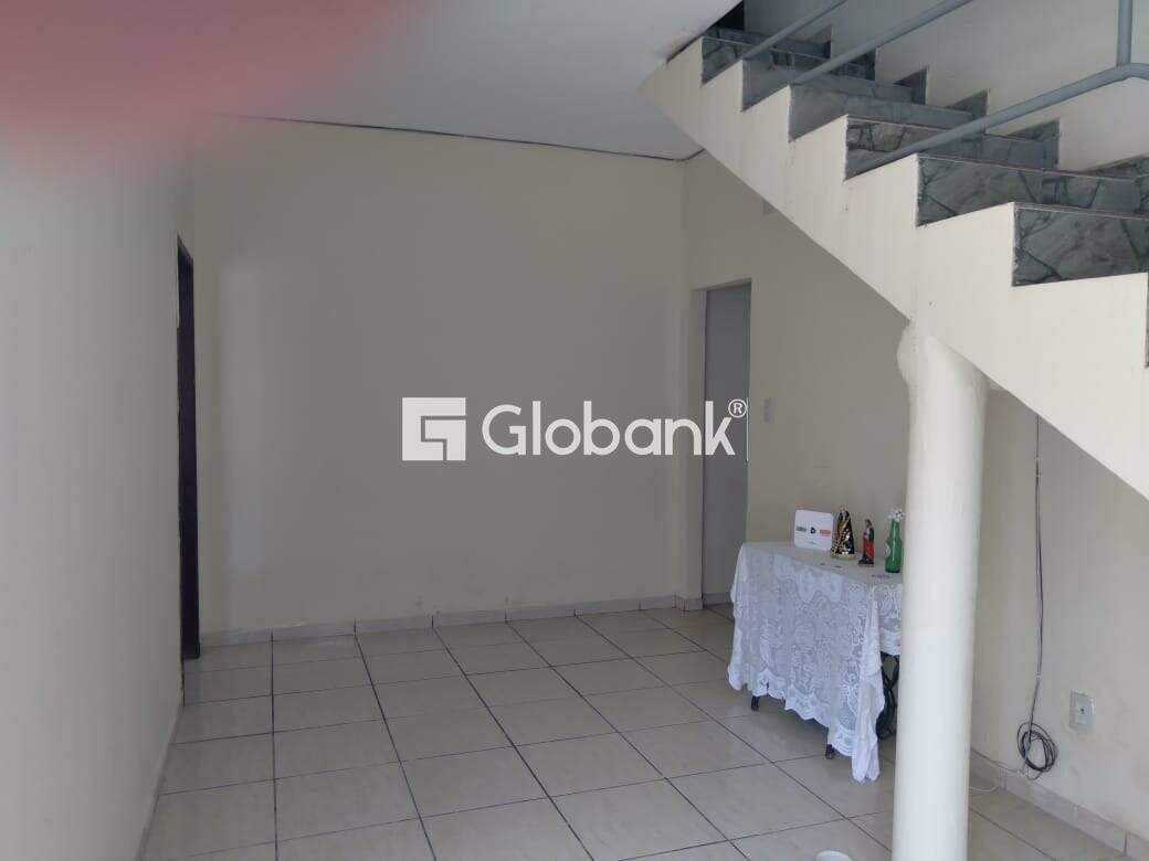 Casa 8 quartos à venda Vila Luiza 100m² Montes Claros MG: 