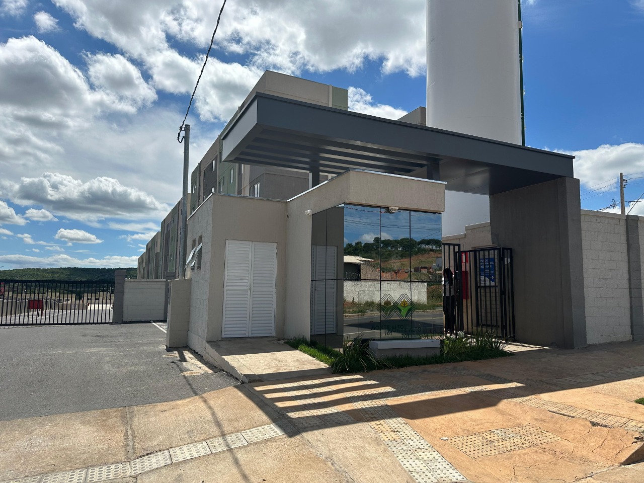 Apartamento 2 quartos para aluguel Residencial Sul Ipês 45m² Montes Claros MG: Fachada
