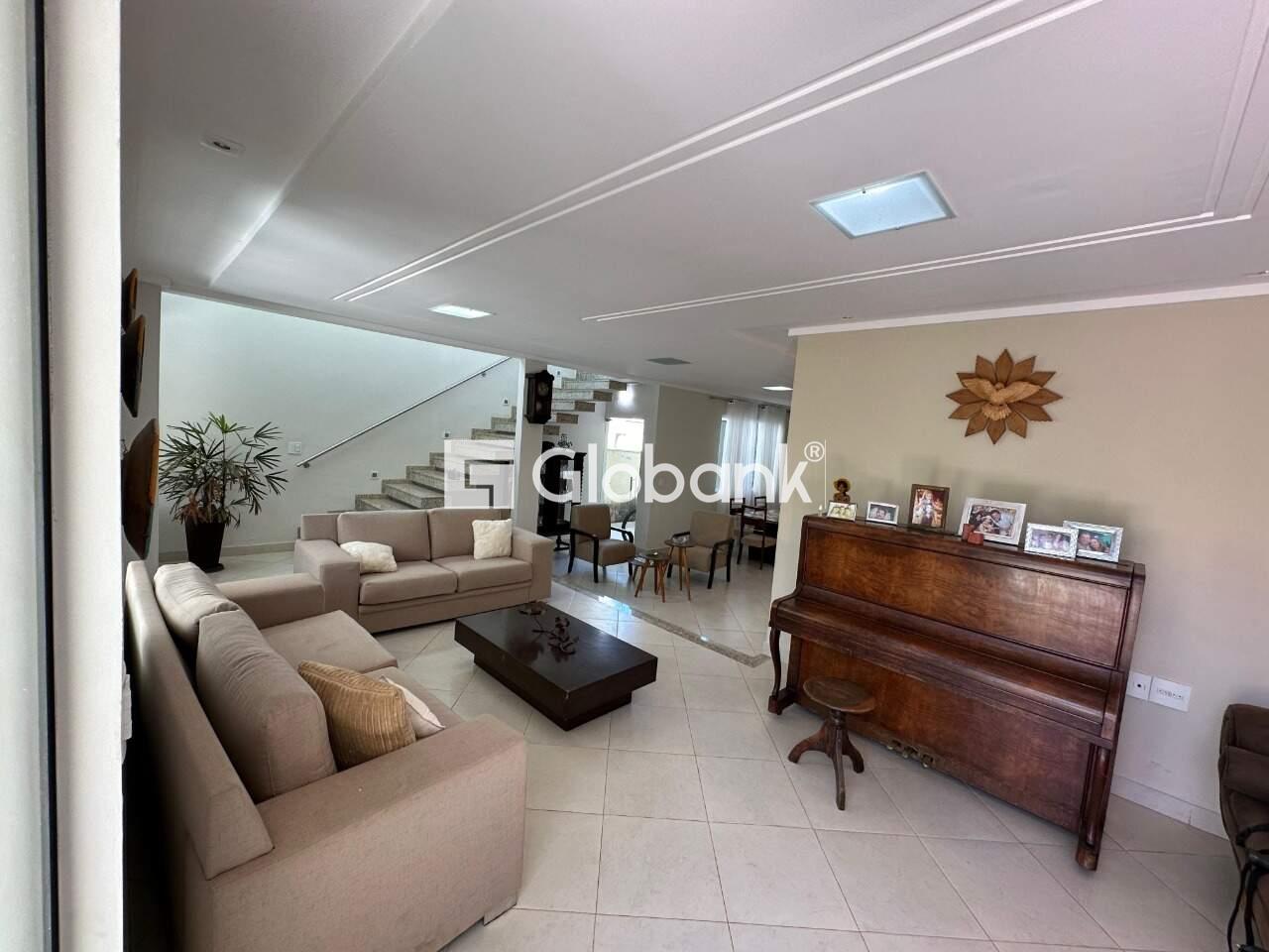 Casa 4 quartos à venda Morada do Sol II 270m² Montes Claros MG: 