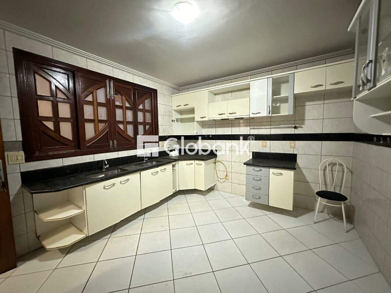 Casa 4 quartos para aluguel Ibituruna 570m² Montes Claros MG: Cozinha