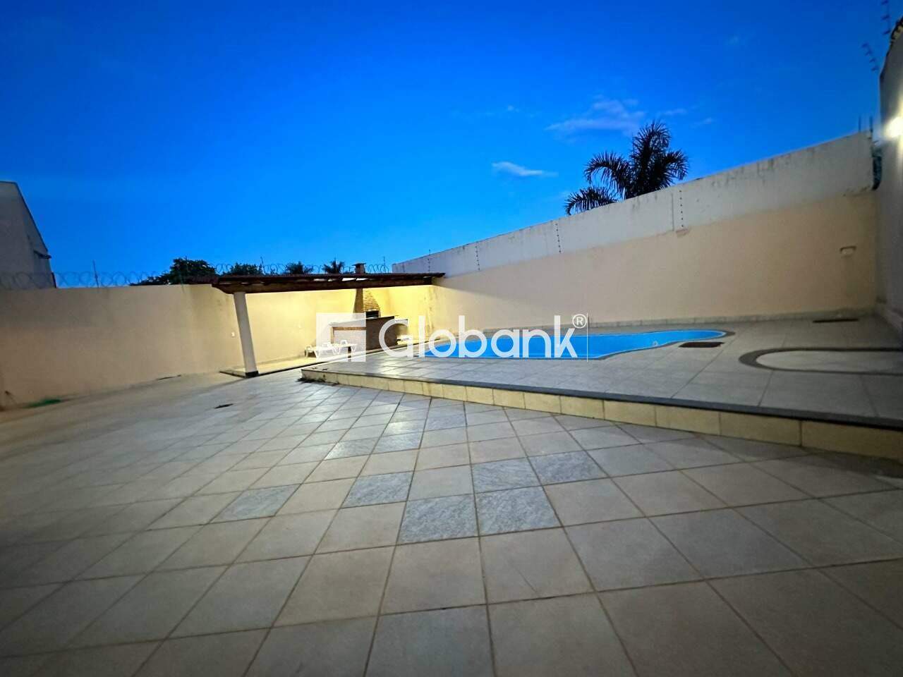 Casa 4 quartos para aluguel Ibituruna 570m² Montes Claros MG: Piscina