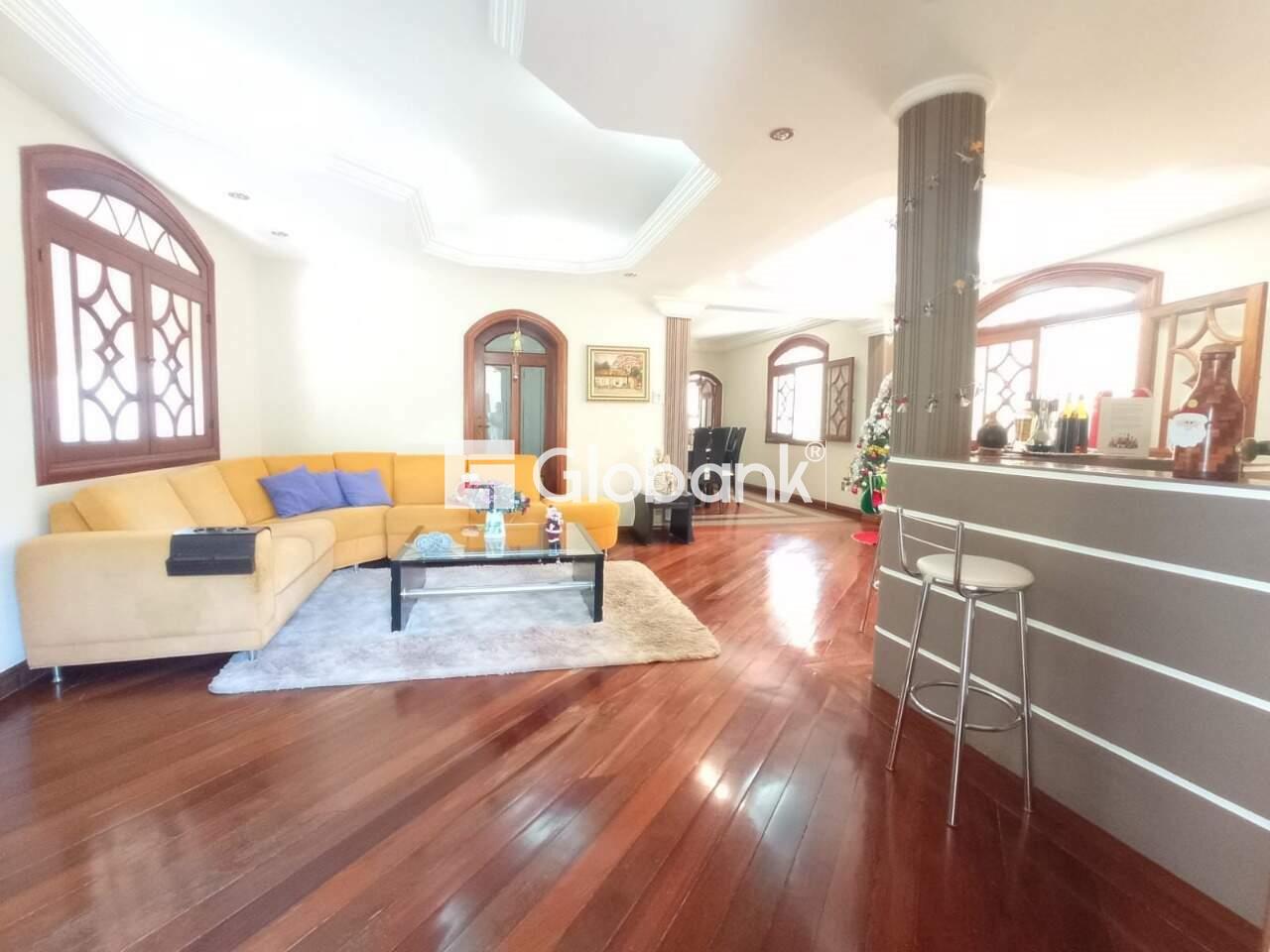 Casa 4 quartos à venda Jardim São Luiz 419m² Montes Claros MG: 