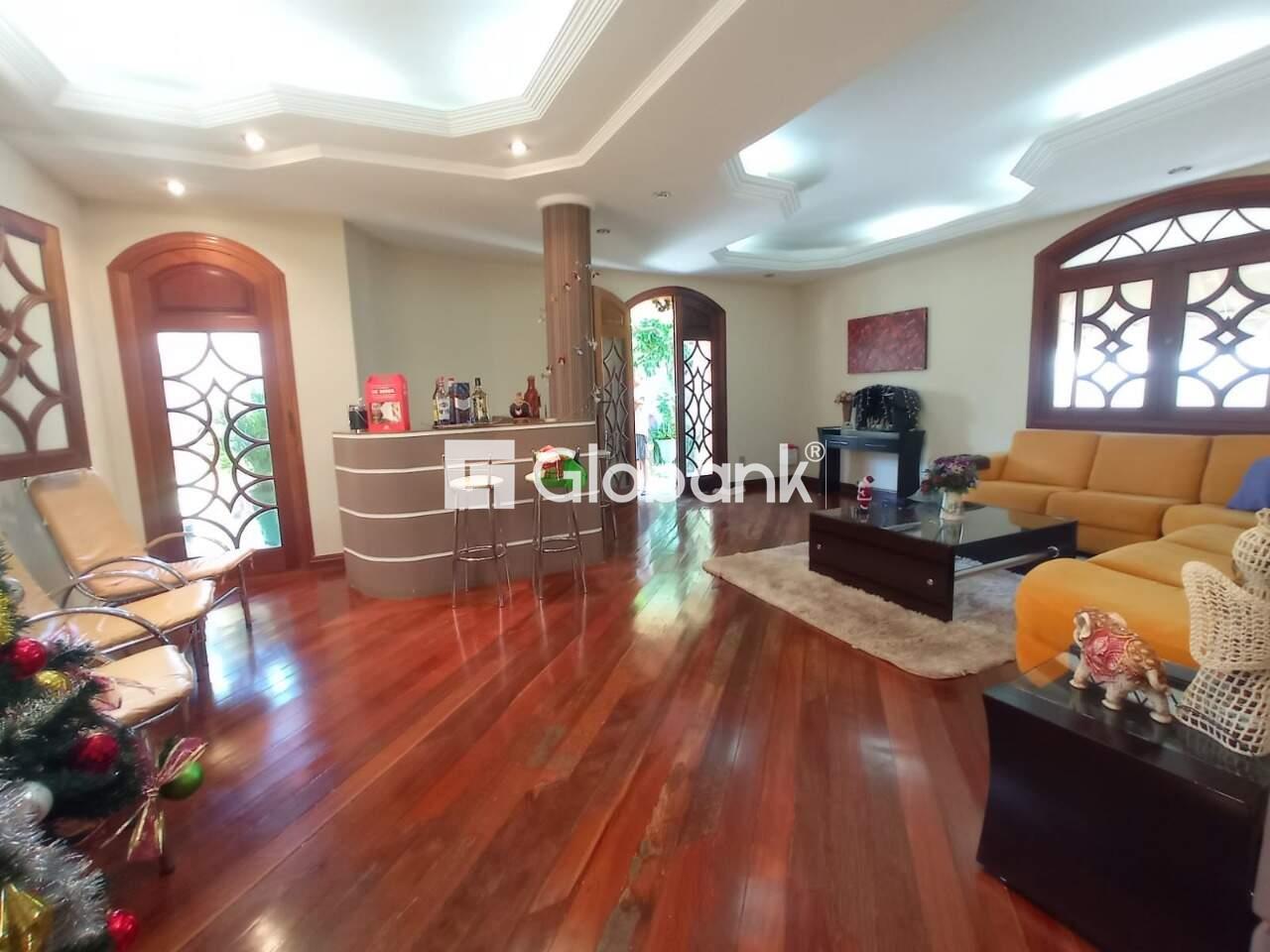 Casa 4 quartos à venda Jardim São Luiz 419m² Montes Claros MG: 