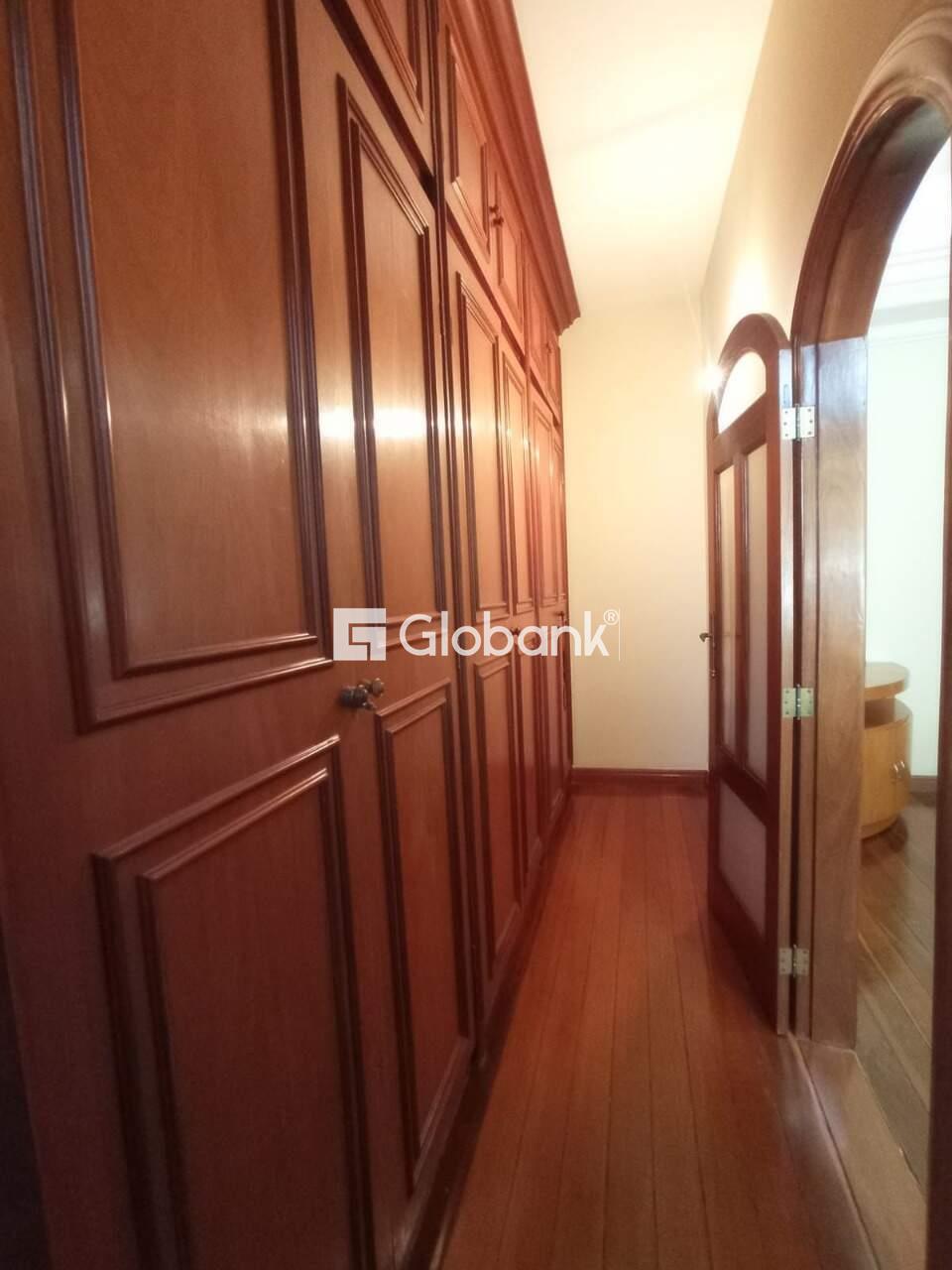Casa 4 quartos à venda Jardim São Luiz 419m² Montes Claros MG: 
