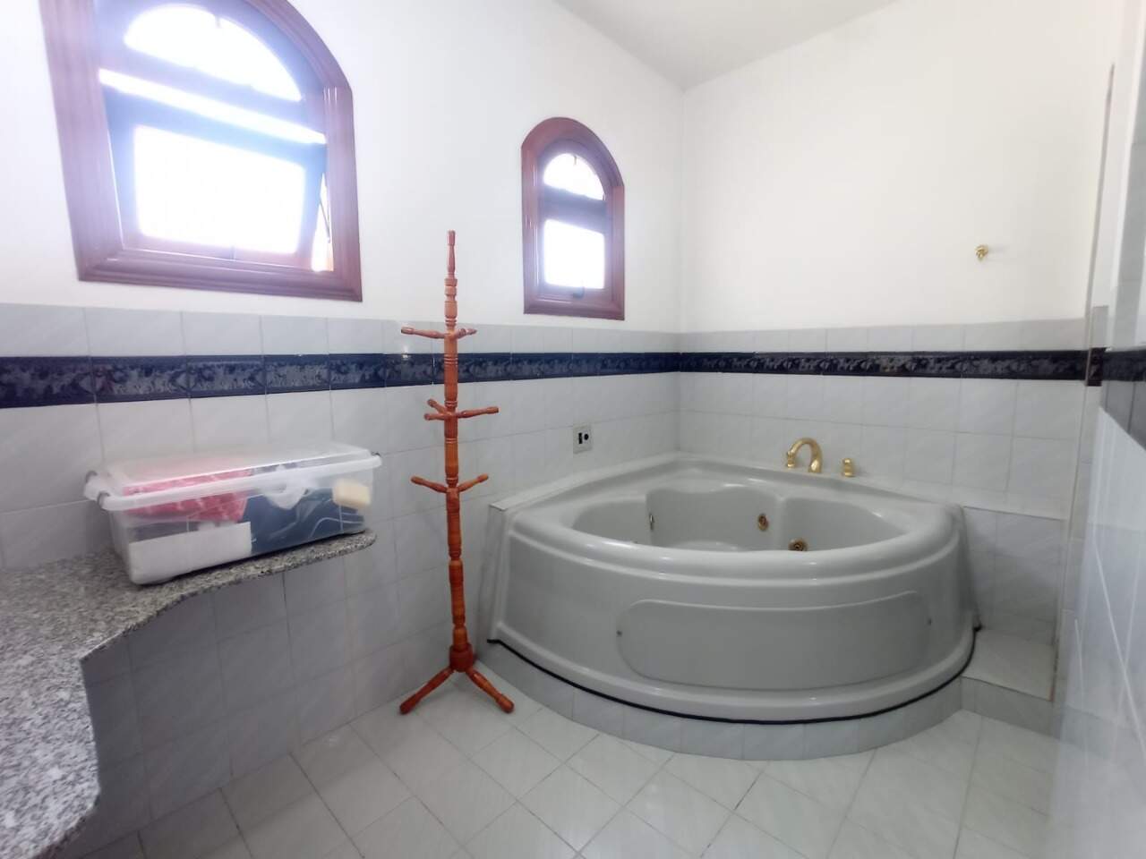 Casa 4 quartos à venda Jardim São Luiz 419m² Montes Claros MG: 