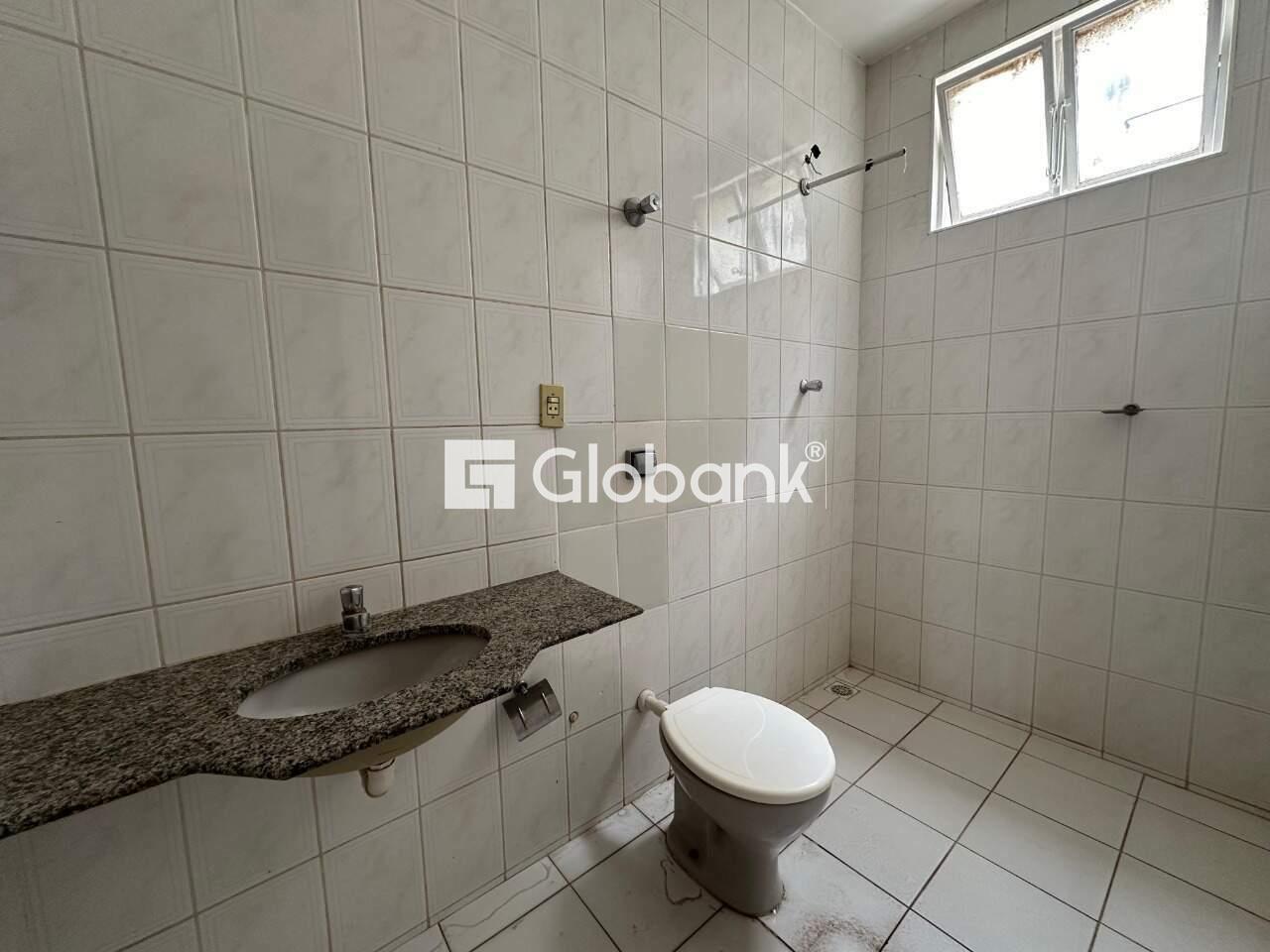 Apartamento 3 quartos à venda Cidade Nova 80m² Montes Claros MG: Banheiro social