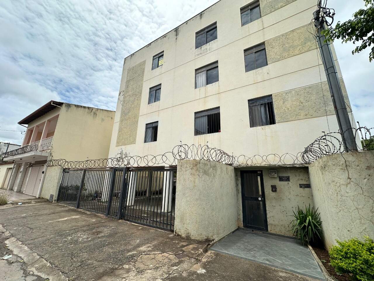Apartamento 3 quartos para aluguel Cidade Nova 80m² Montes Claros MG: Fachada