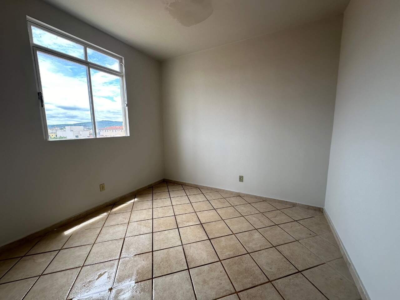 Apartamento 3 quartos para aluguel Cidade Nova 80m² Montes Claros MG: Quarto