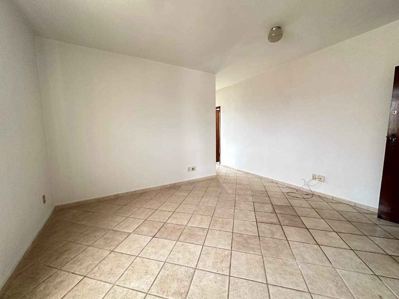 Apartamento 3 quartos para aluguel Cidade Nova 80m² Montes Claros MG: Sala