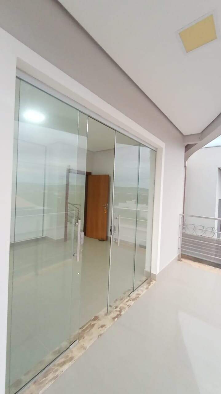 Casa 5 quartos à venda Sapucaia 350m² Montes Claros MG: Varanda