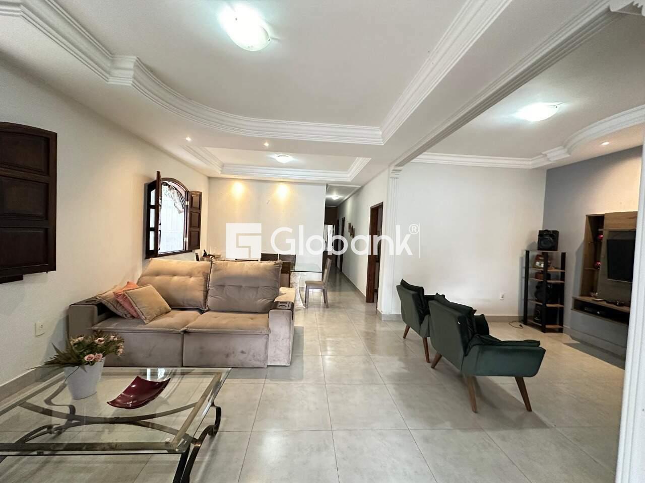 Casa 3 quartos à venda Edgar Pereira 270m² Montes Claros MG: sala estar