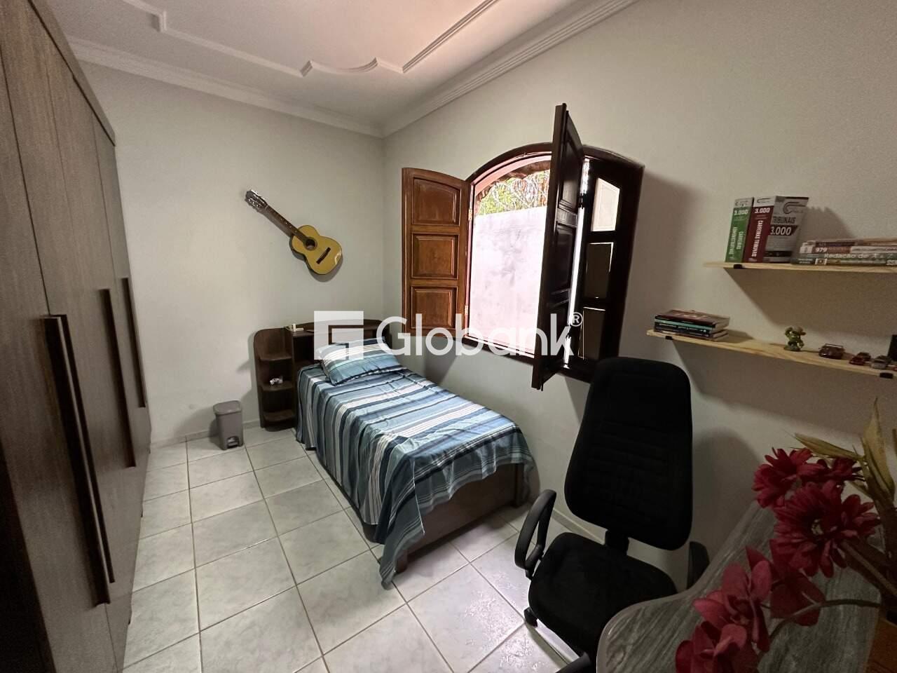 Casa 3 quartos à venda Edgar Pereira 270m² Montes Claros MG: quarto 2