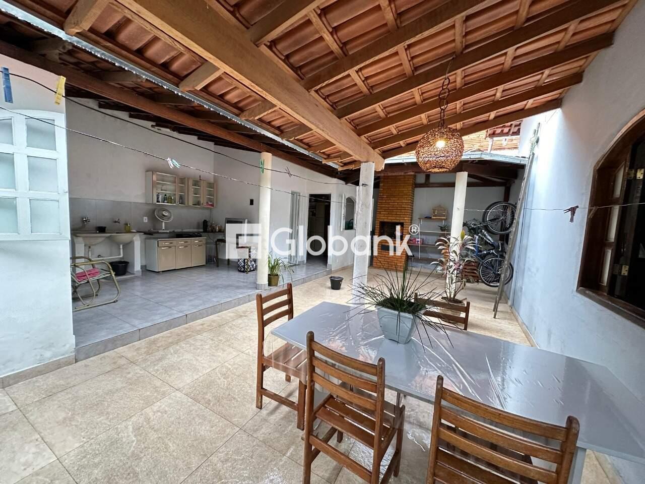 Casa 3 quartos à venda Edgar Pereira 270m² Montes Claros MG: rea Social