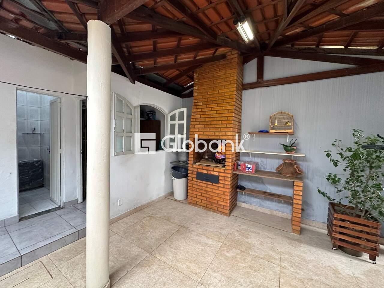 Casa 3 quartos à venda Edgar Pereira 270m² Montes Claros MG: Com churrasqueira