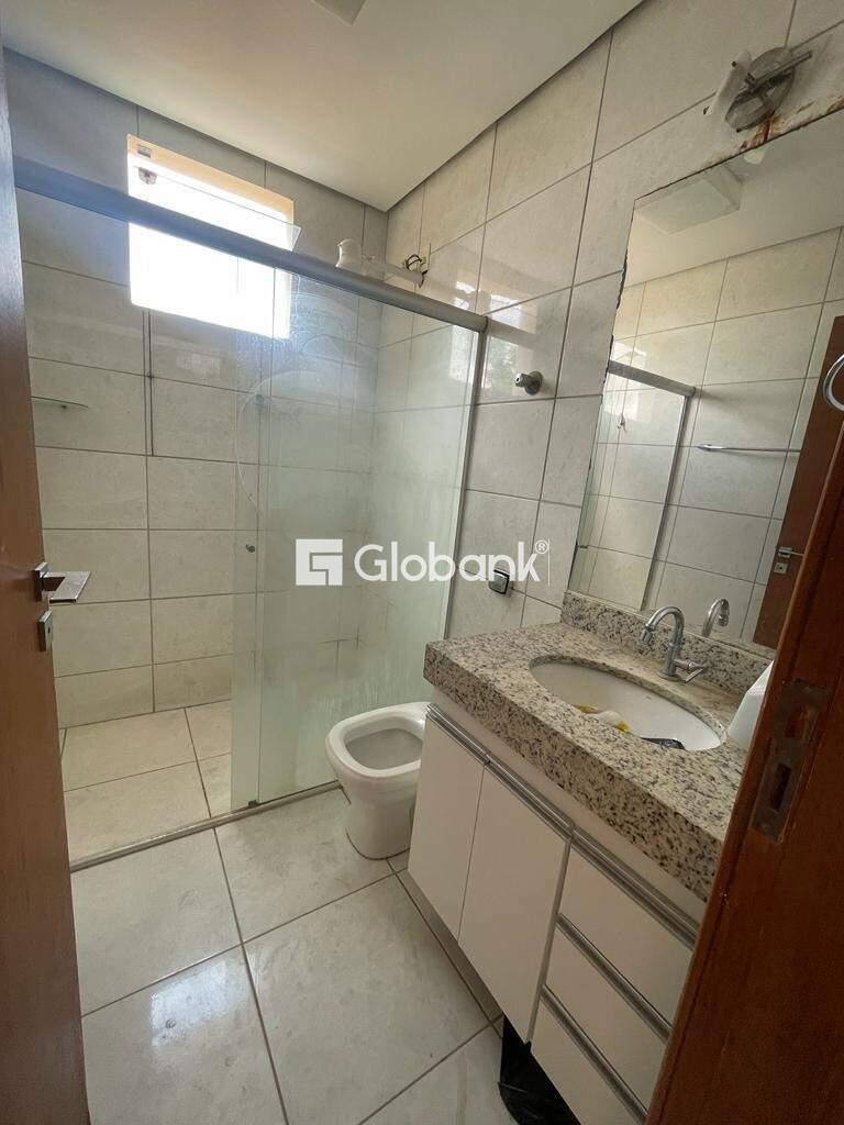 Apartamento 4 quartos à venda Major Prates 165m² Montes Claros MG: Banheiro social