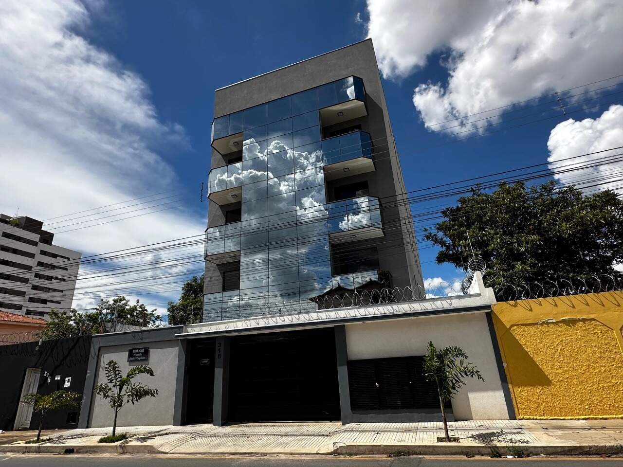 Apartamento 2 quartos para aluguel Cândida Câmara 70m² Montes Claros MG: Fachada